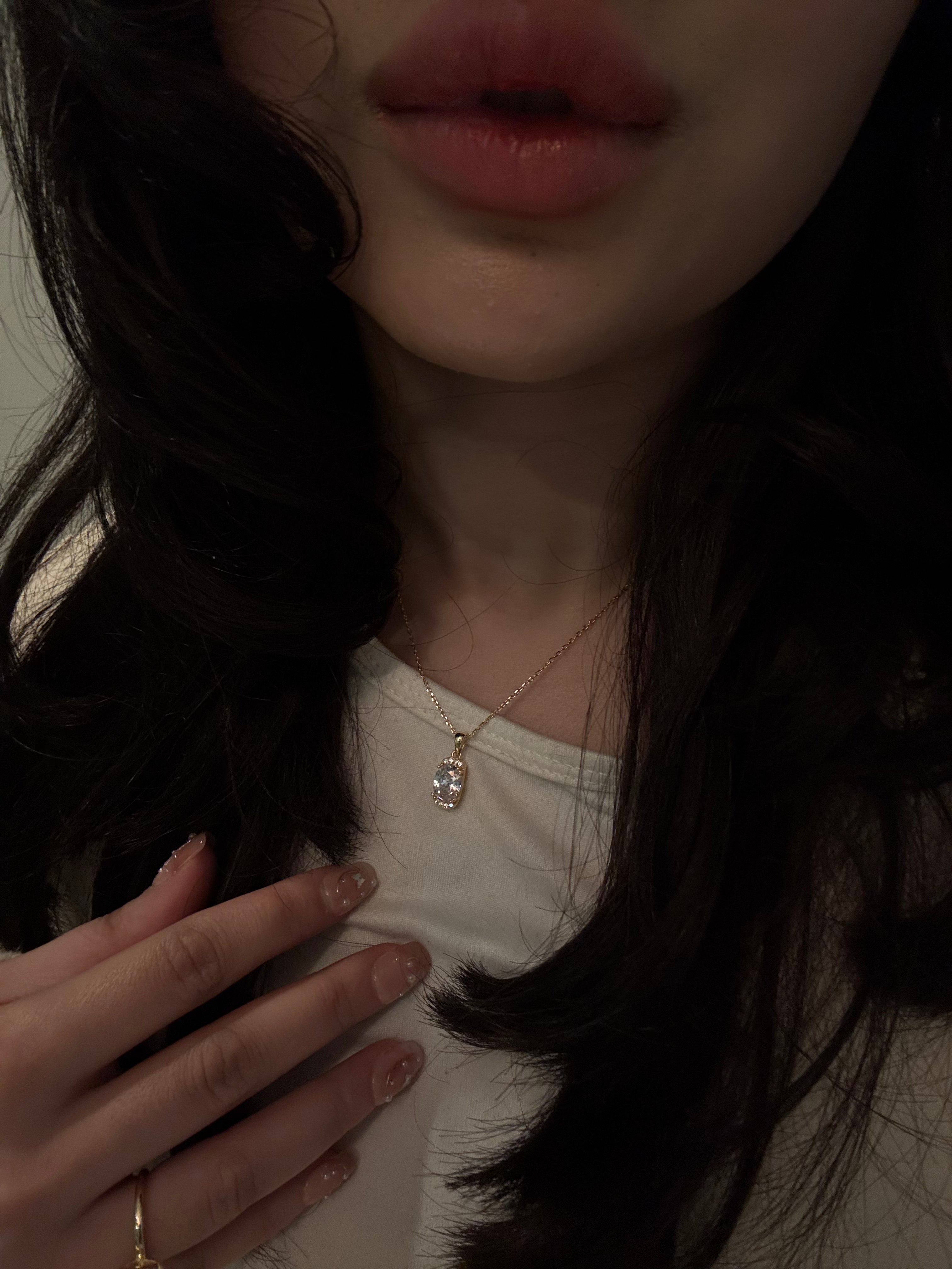 Zarina Drop Necklace — Gold